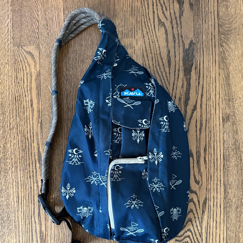 KAVU Patterned Navy Belt Bag